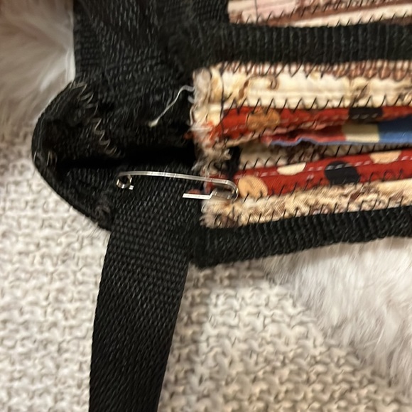 Hand Crafted Patchwork Rug Laptop Computer Tote - Picture 10 of 11